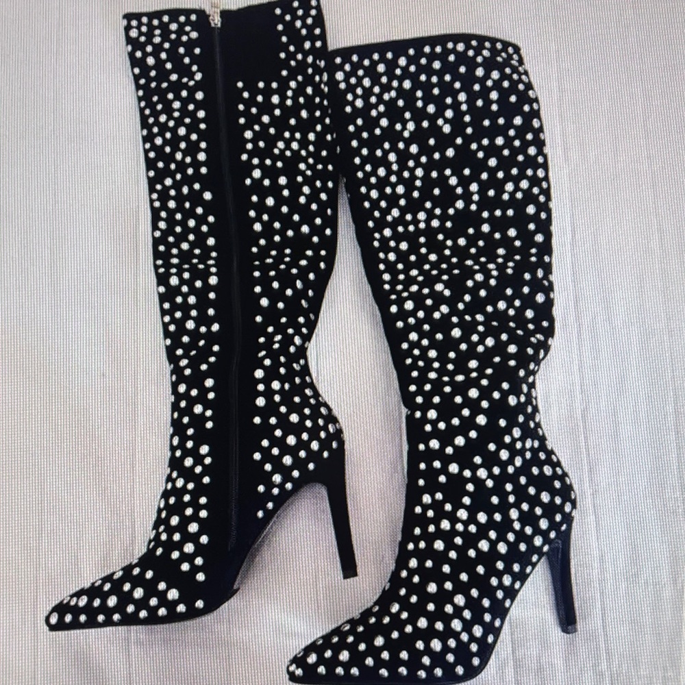 New Lauren Lorraine Hadie Studded Boots.  Black Size 8